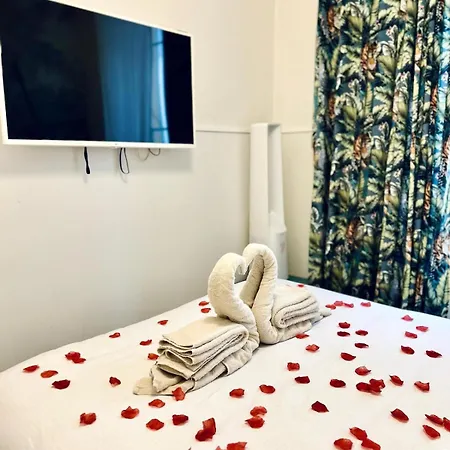 Apartamento Old Town Vibes - 5min To Sea - Ac & Breakfast