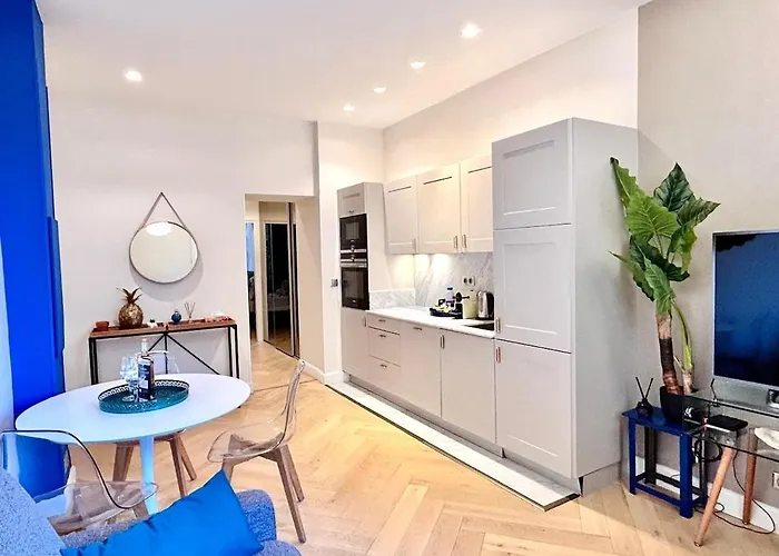 Old Town Vibes - 5min To Sea - Ac & Breakfast Appartement Nice